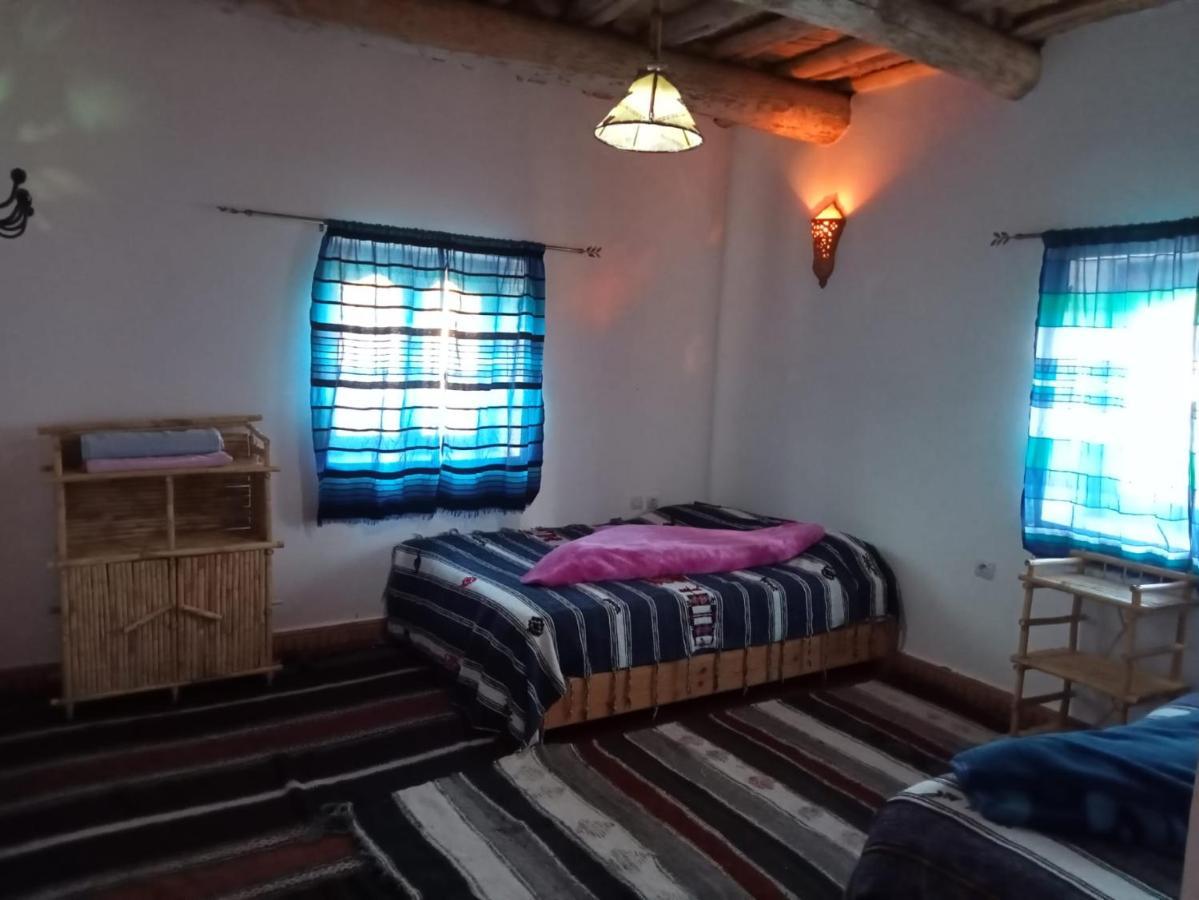 Maison D'Hotes Agdal Telouet Tiguidert Esterno foto