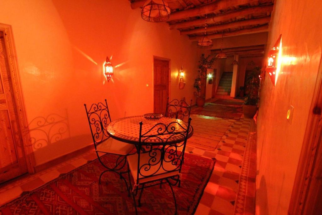 Maison D'Hotes Agdal Telouet Tiguidert Esterno foto