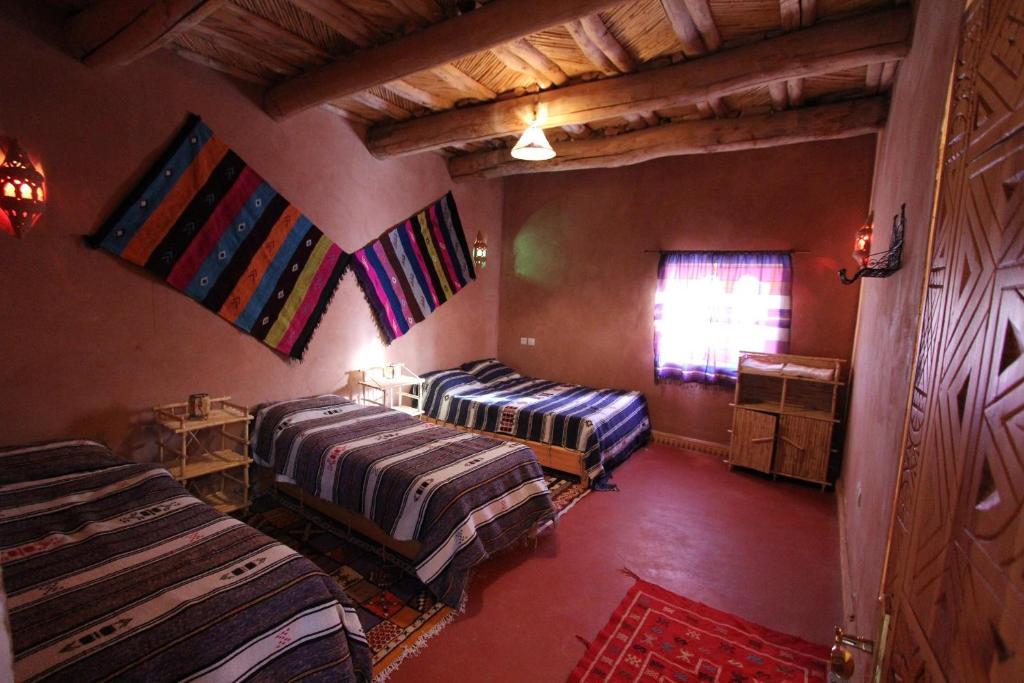 Maison D'Hotes Agdal Telouet Tiguidert Camera foto